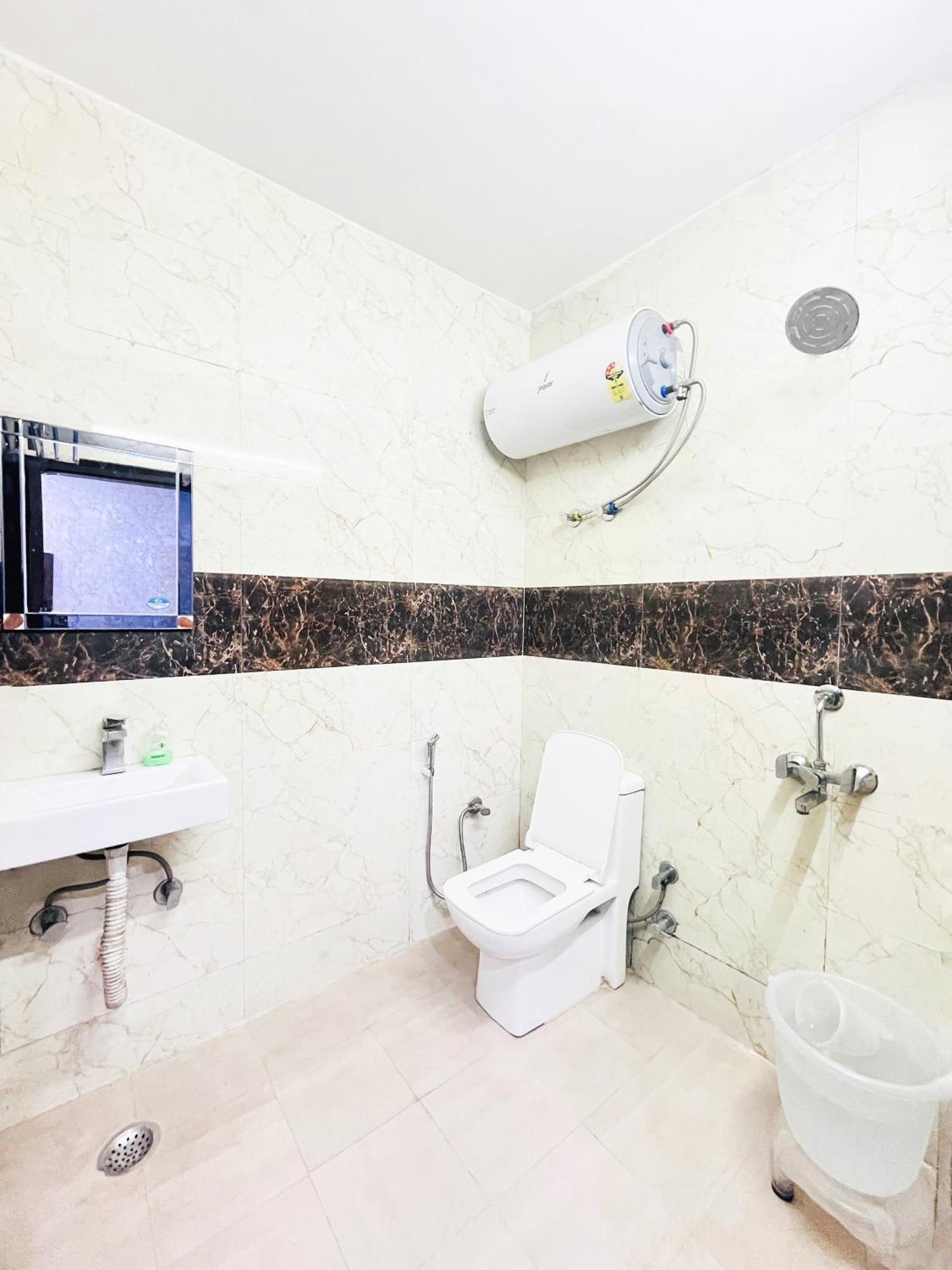 Hotel Jerry Residency - 5 Mins Away From Nizamuddin Dargah